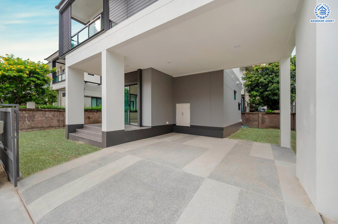 บ้านมือสองตกแต่งใหม่ โครงการ สราญสิริ ติวานนท์-แจ้งวัฒนะ1 เนื้อที่ 50.8 ตร.ว. ดีไซน์ตอบทุกไลฟ์สไตล์ ฟังก์ชัน 3 ห้องนอน 2 ห้องน้ำ จอดรถได้ 2 คัน Living กว้างขวาง บนทำเลติดถนนใหญ่ เชื่อมต่อทุกเส้นทาง ใกล้จุดขึ้นทางด่วน "ศรีสมาน"